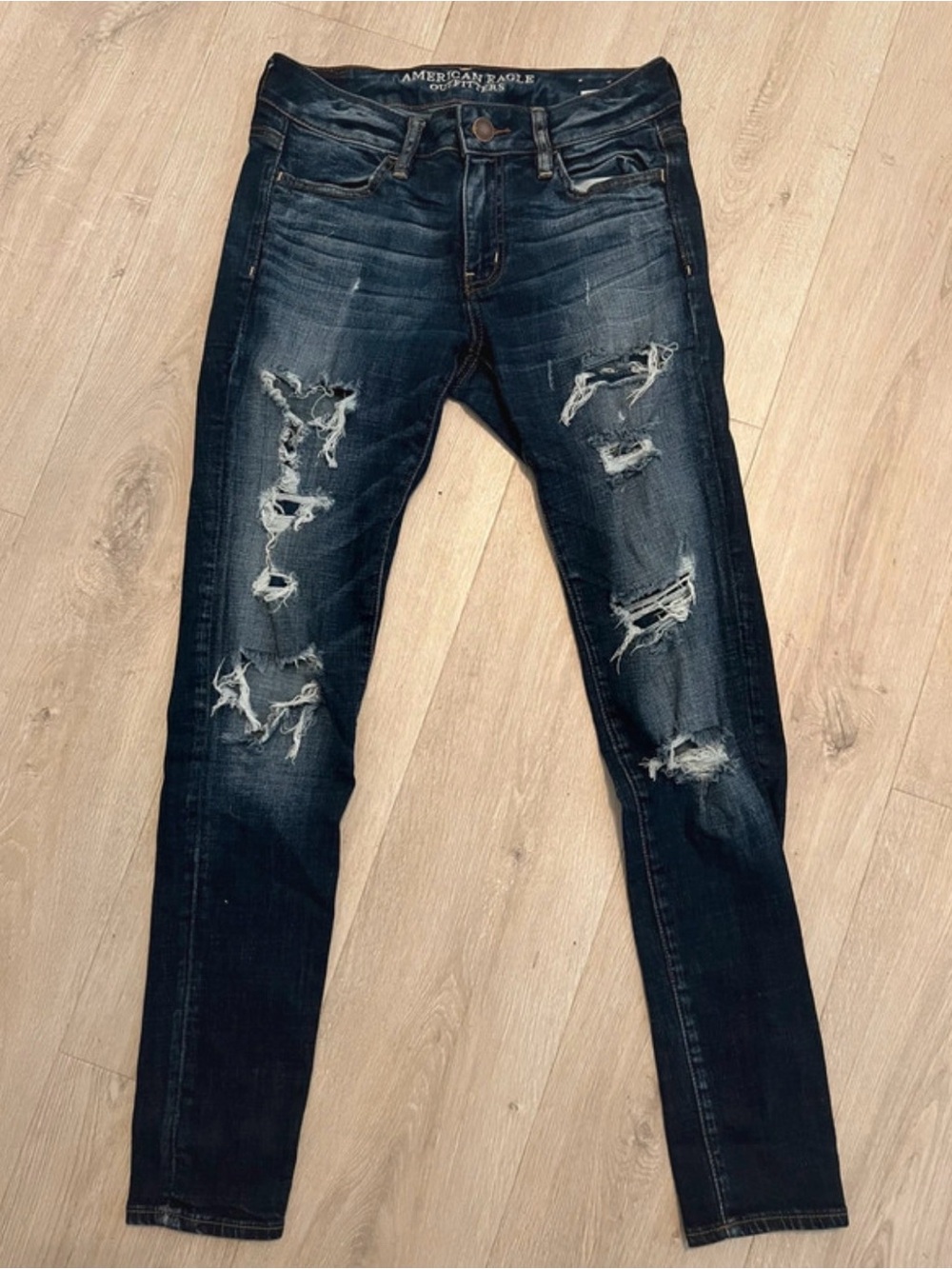 American Eagle Outfitters Womens Distressed Dark Blue Skinny Jeans